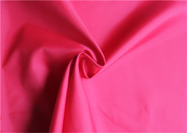 Tissu en nylon mou 70D de couleur lumineuse pour le sac de couchage/habillement d'alpinisme