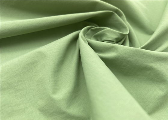Tissu respirable imperméable Taslon de poids léger mou en nylon de 100% pour le pantalon extérieur de veste