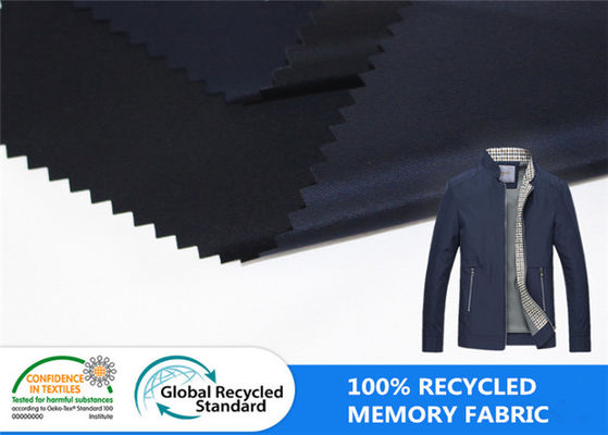 Mémoire en plastique de polyester de bouteille réutilisée par 100% comme le tissu de veste d'hiver de produit hydrofuge