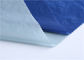 Le poids léger en nylon Cire de tissu de doux semi mat de 100% imperméabilisent en bas du tissu de veste