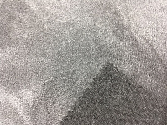 Perméabilité à l'air résistante de Grey Waterproof Outdoor Fabric Pressure de modèle en arête de poisson bonne